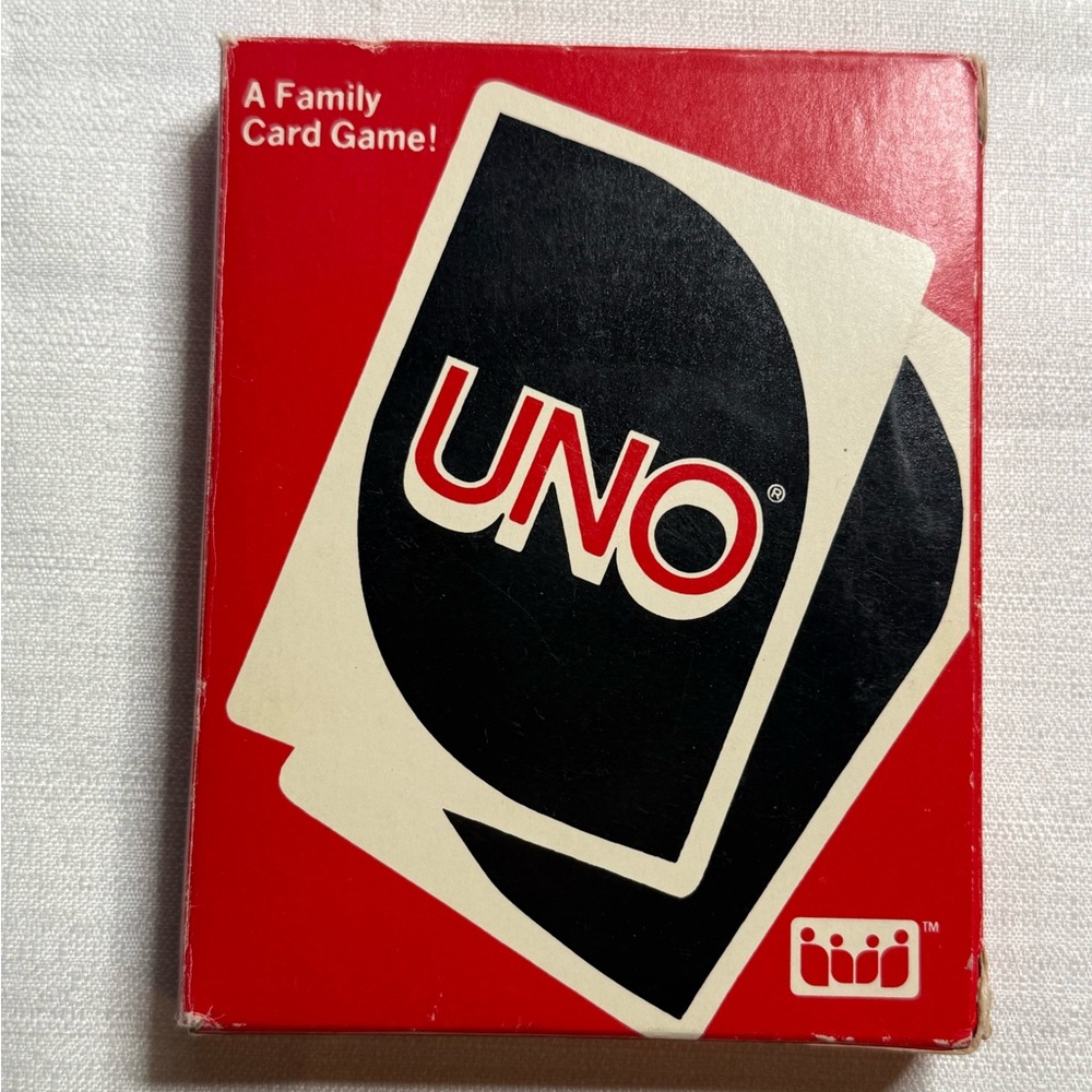 UNO Card Game Vintage 1983 - All Cards INTERNATIONAL GAMES INC